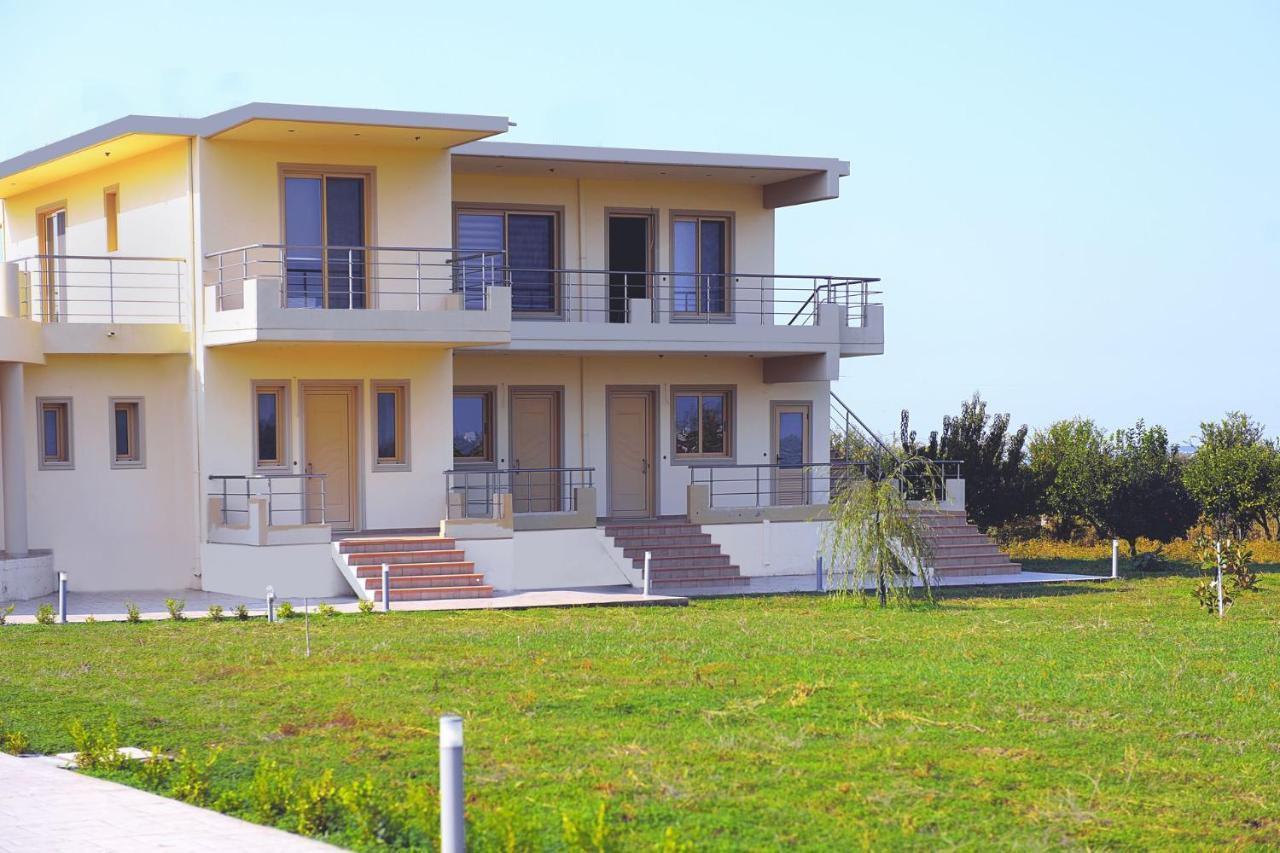 Stelia Luxury Apartments Kalavárda Exterior foto